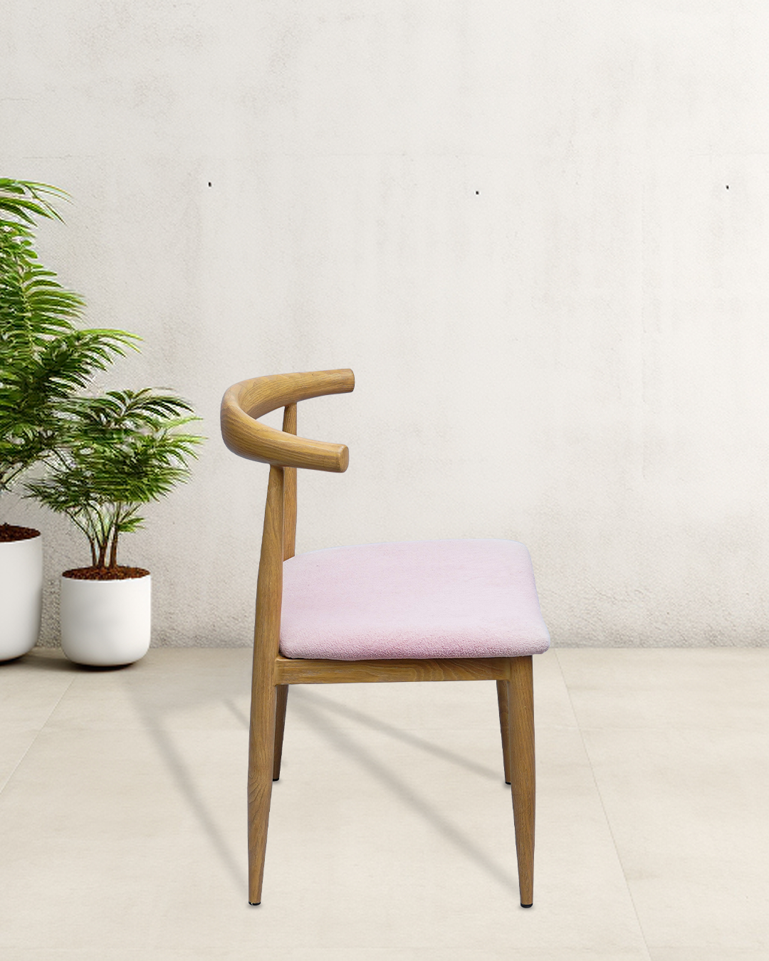 Timeless Vintage - pink cafeteria chair