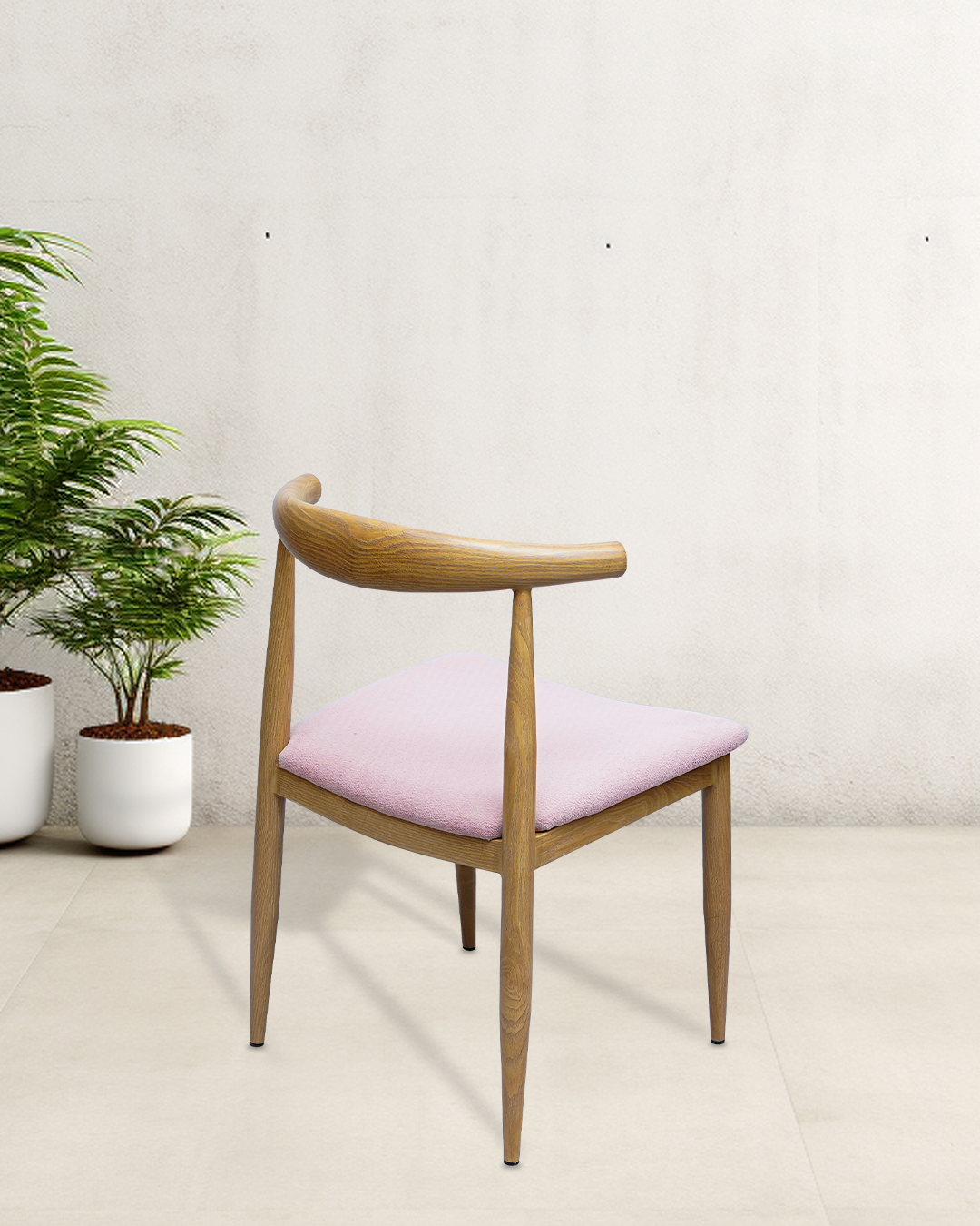 Timeless Vintage - pink cafeteria chair